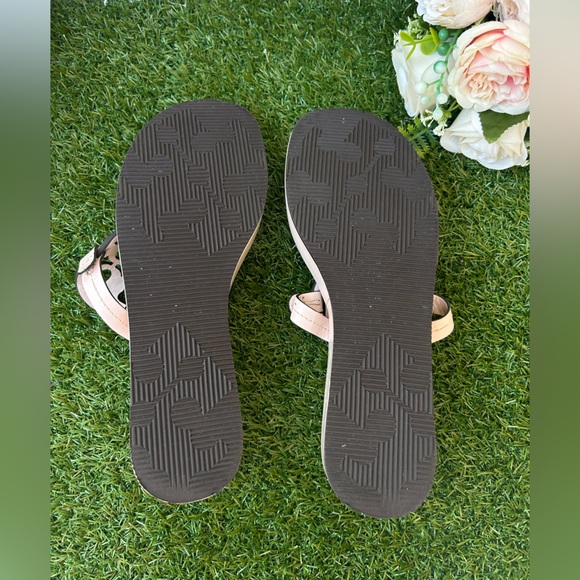 Tory Burch  MILLER WEDGE SANDAL
$275 size 9.5 gently used
Color: Soft Pink - Picture 16 of 16